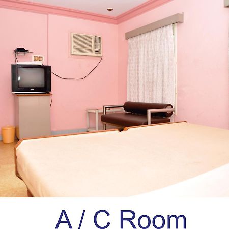 Hotel Baba Rajkot Luaran gambar