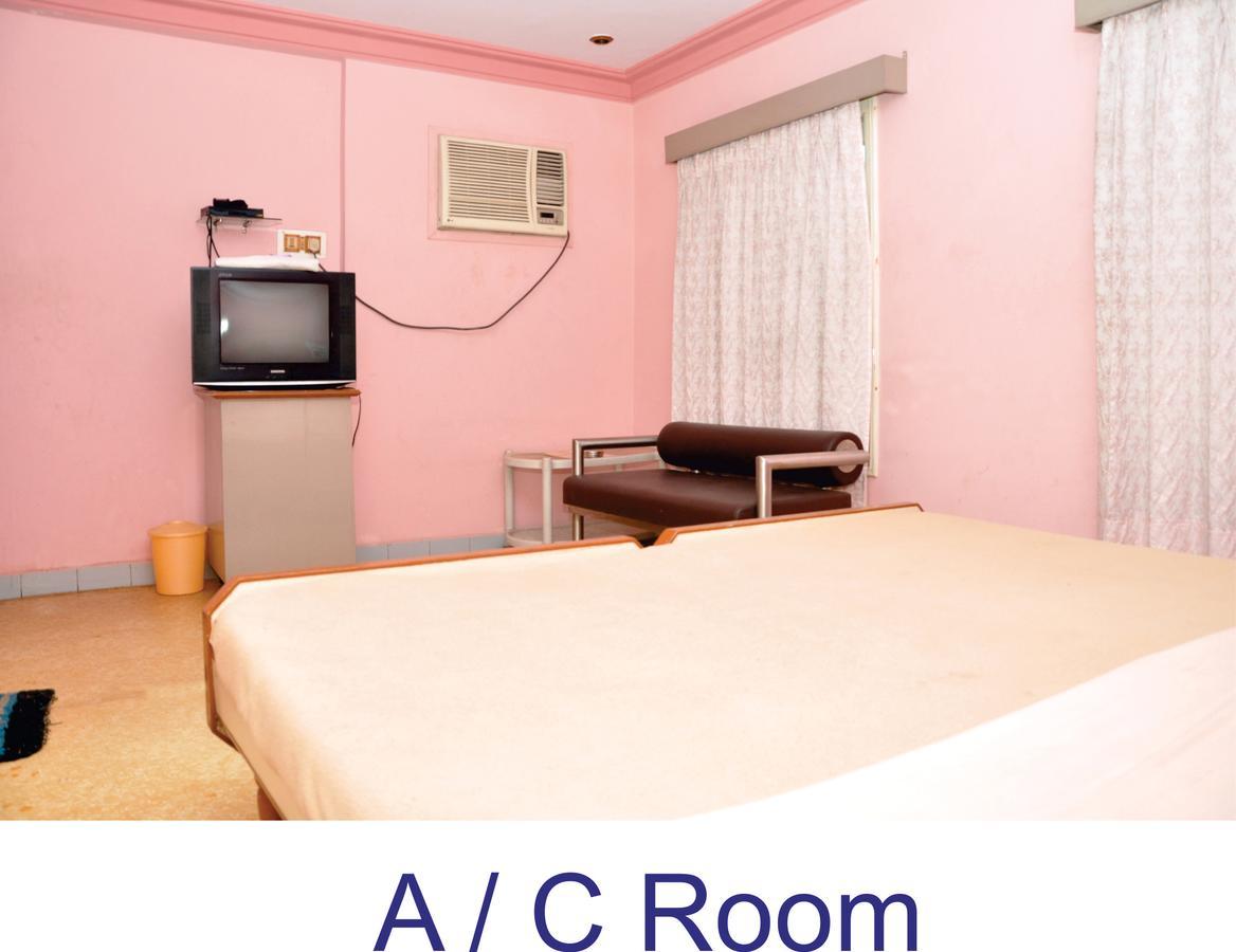 Hotel Baba Rajkot Luaran gambar